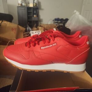 Size 11/ 11.5 - BWT Reebok Classic Leather Red Gum Running Athletic Shoes